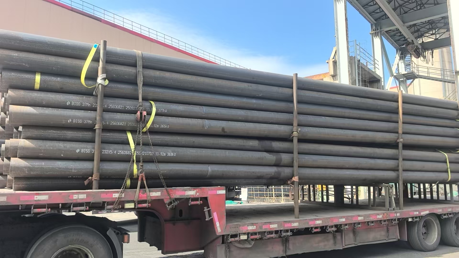 high-pressure gas cylinders